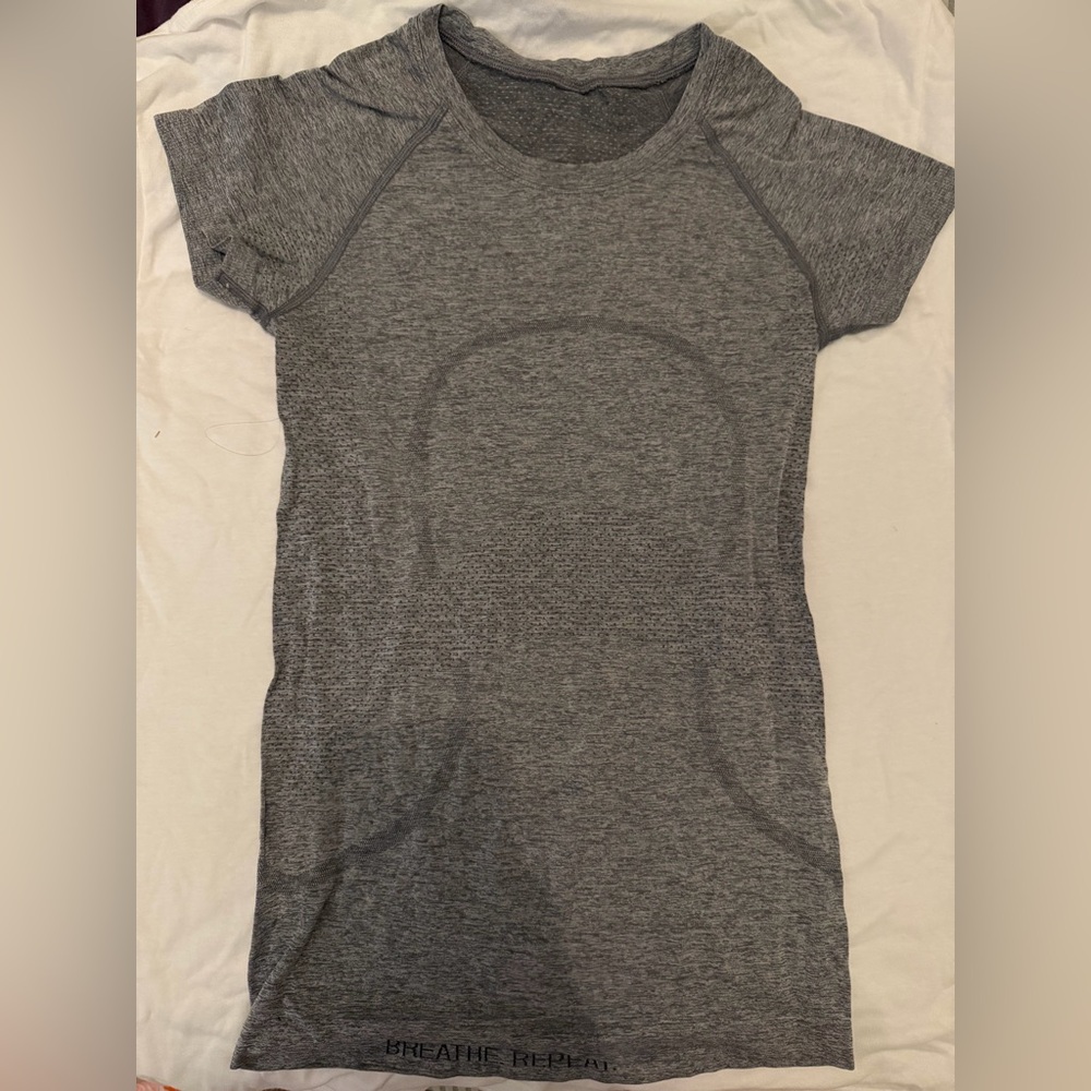 Lululemon women’s swiftly tech t-shirt